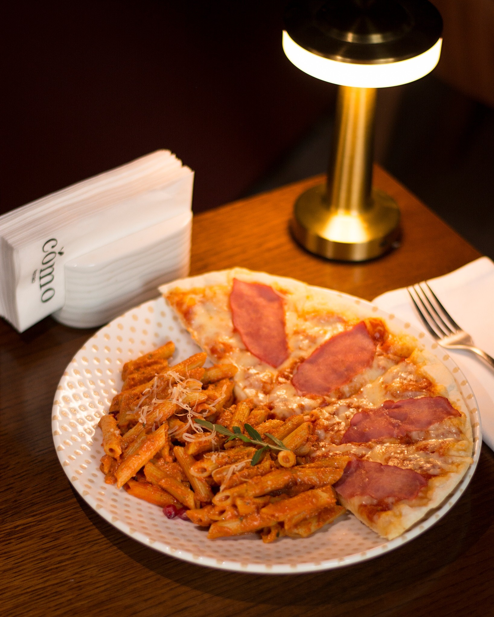 Como Bistro photo 3