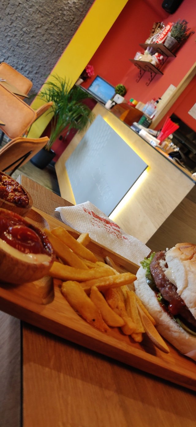 M Burger photo 2