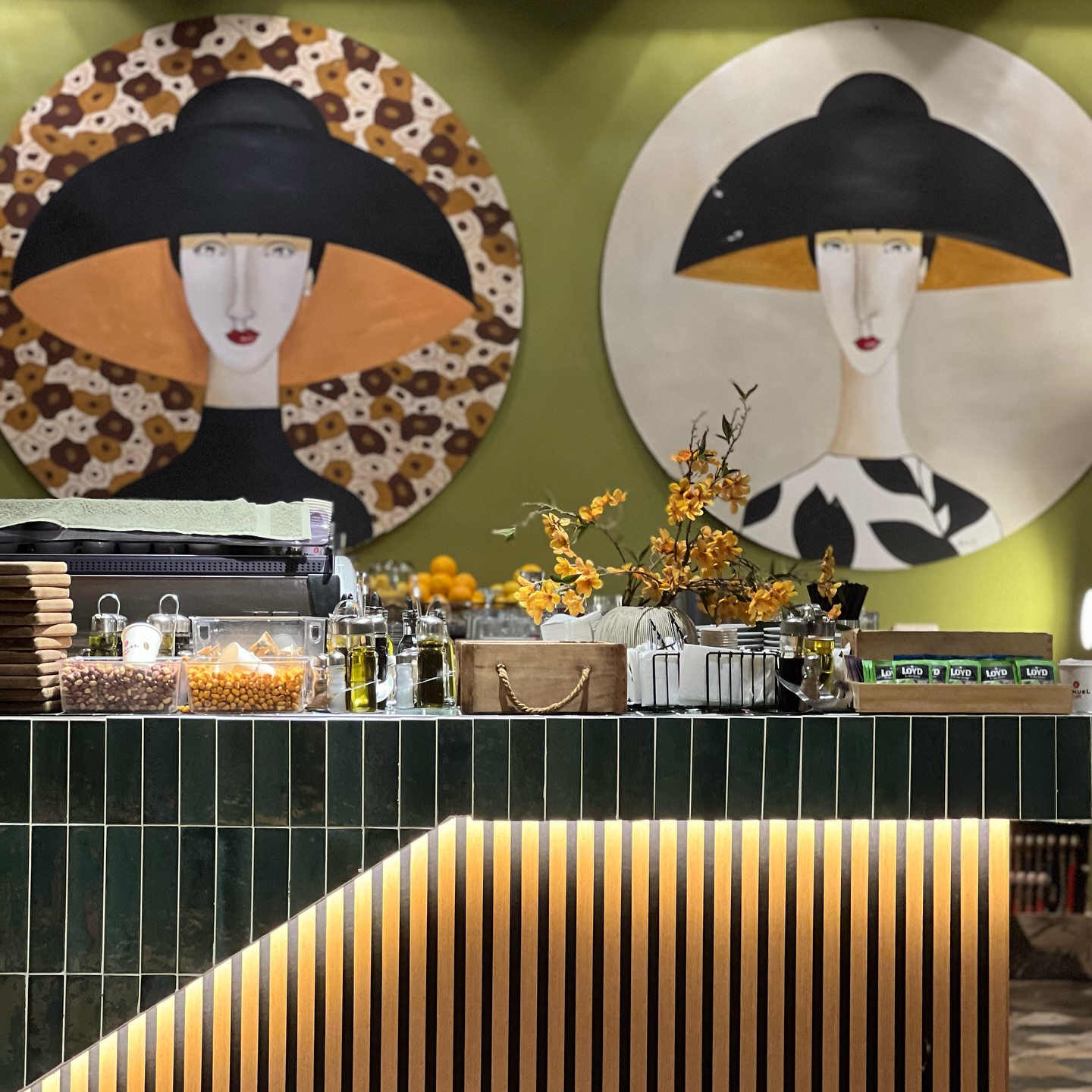 Morea Bistro & Bar