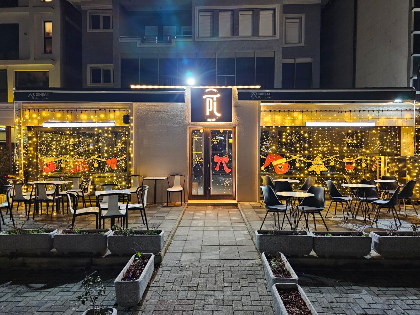 Pi Coffee & Kitchen