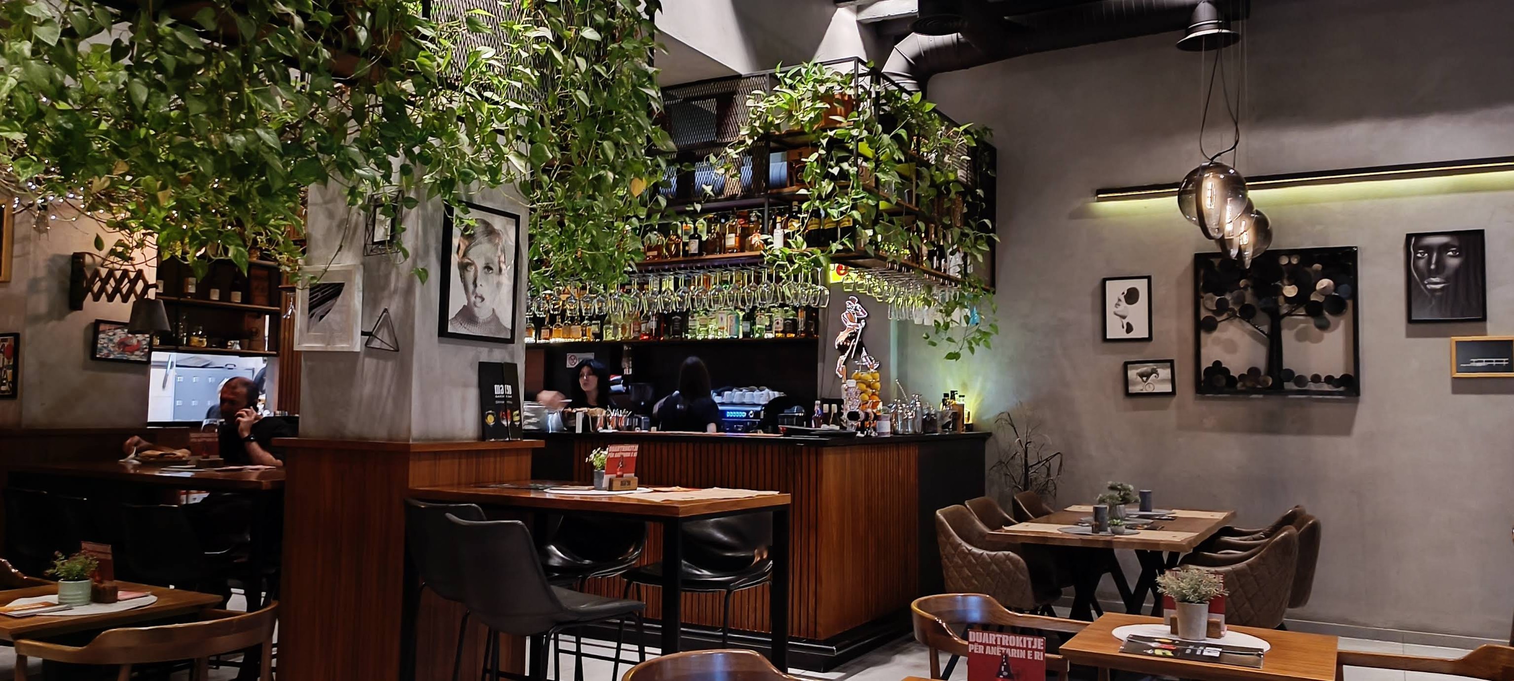 Margo Garden Bar